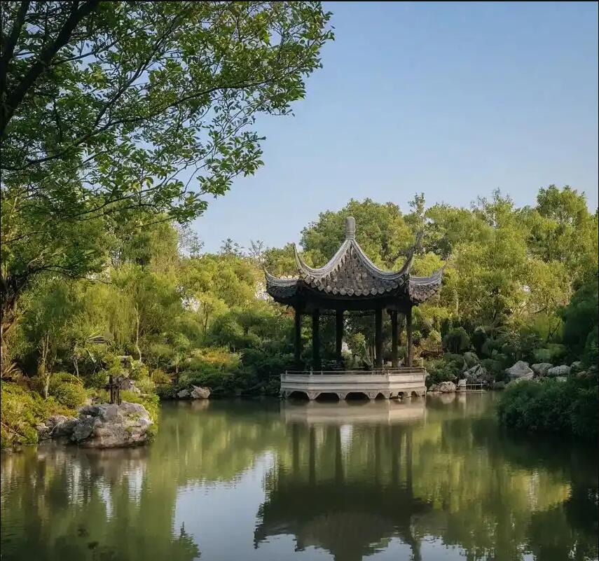 鸡西麻山夜白餐饮有限公司